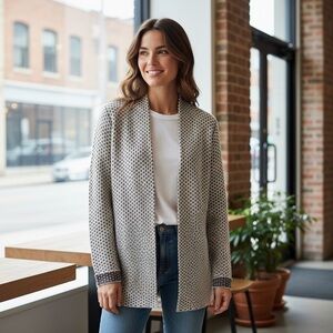 Elle Textured Gray with White Weave Open Front Sweater Size Medium